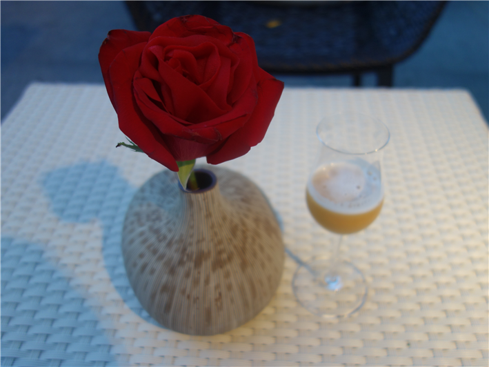 apple rose and gin